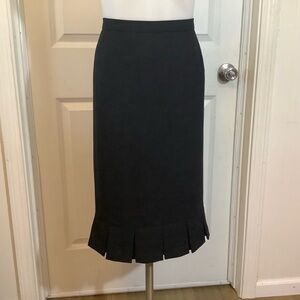 Elegant Black Pencil Skirt with Pleated Hem